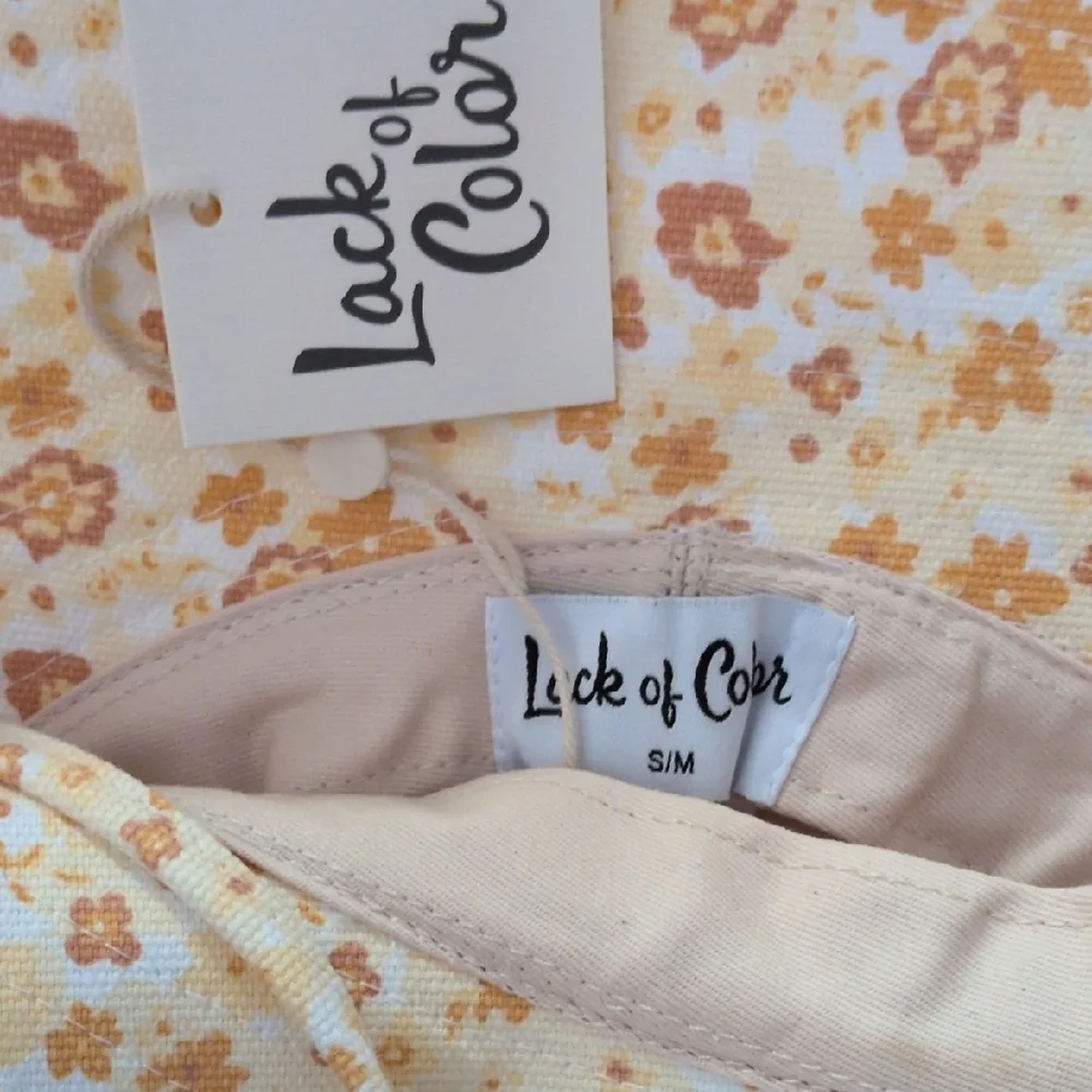 Lack Of Color Floral Wide Brim Bucket Hat in Cream and Orange - Picture 3 of 7